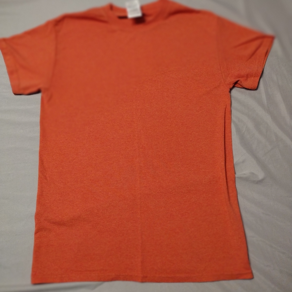 Gildan T-shirt